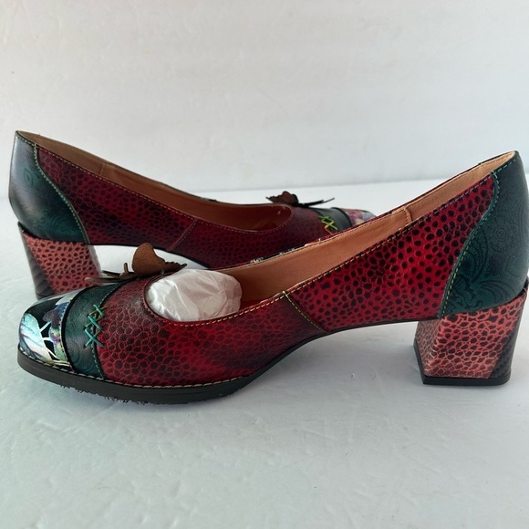 Obiono NIB Unique Hand Painted Butterfly Fashion Vintage Pumps - Picture 3 of 10